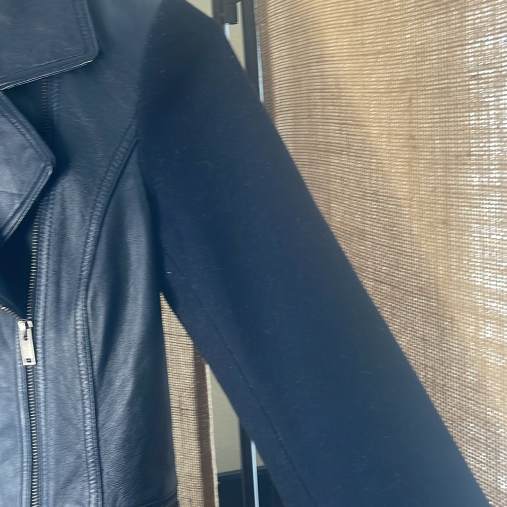 ‎Jacket - Picture 5 of 12